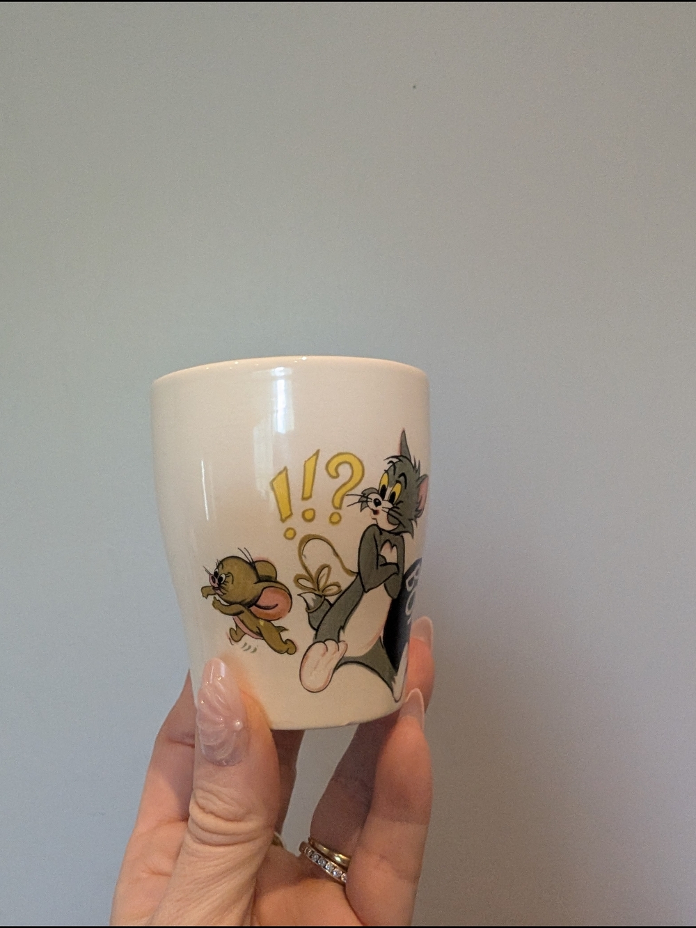 Tom & Jerry Ceramic Mug - White with Cartoon Graphic - Picture 3 of 8